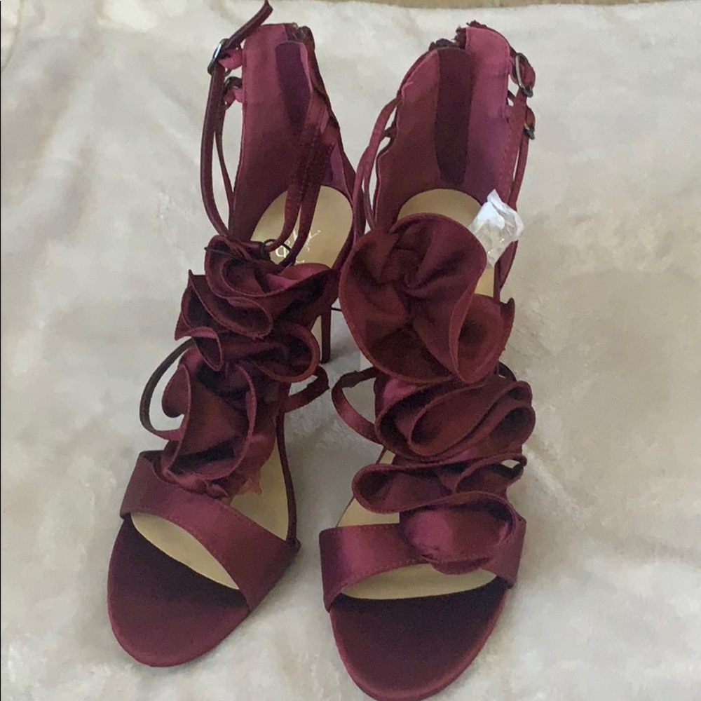 Burgundy 3” heels. Brand new.